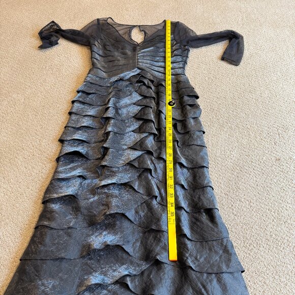 Adrianna Papell Gown Formal Grey Metallic Shutter Pleat Illusion Bodice Size 6P - Picture 7 of 15